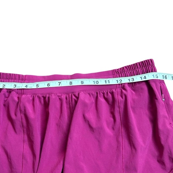 Lululemon Hotty Hot Low-Rise Lined Short 4"-Mulled Wine- Size 12 (2021) - Picture 13 of 15